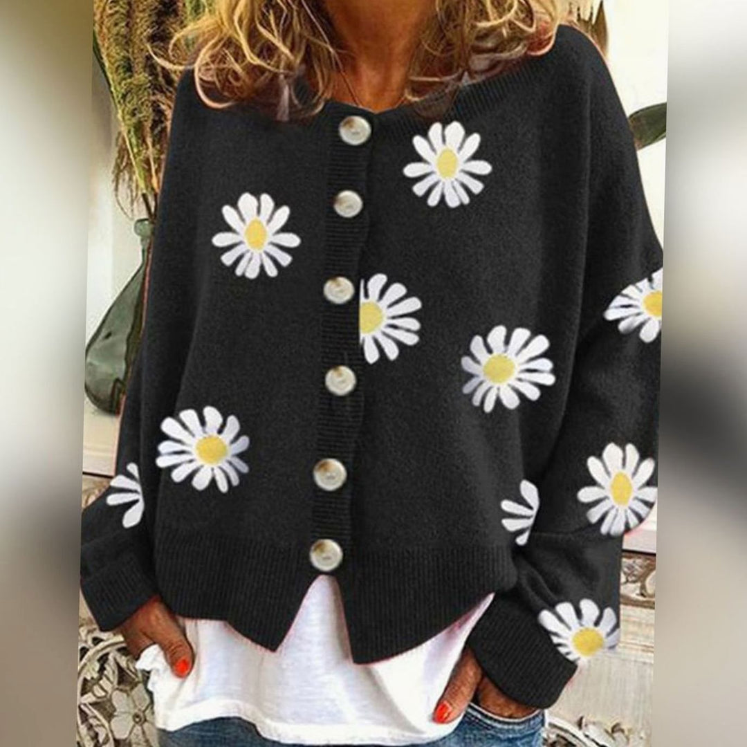 Entspannt gestrickte Damenwinterjacke mit Gänseblümchen und Knopfverschluss