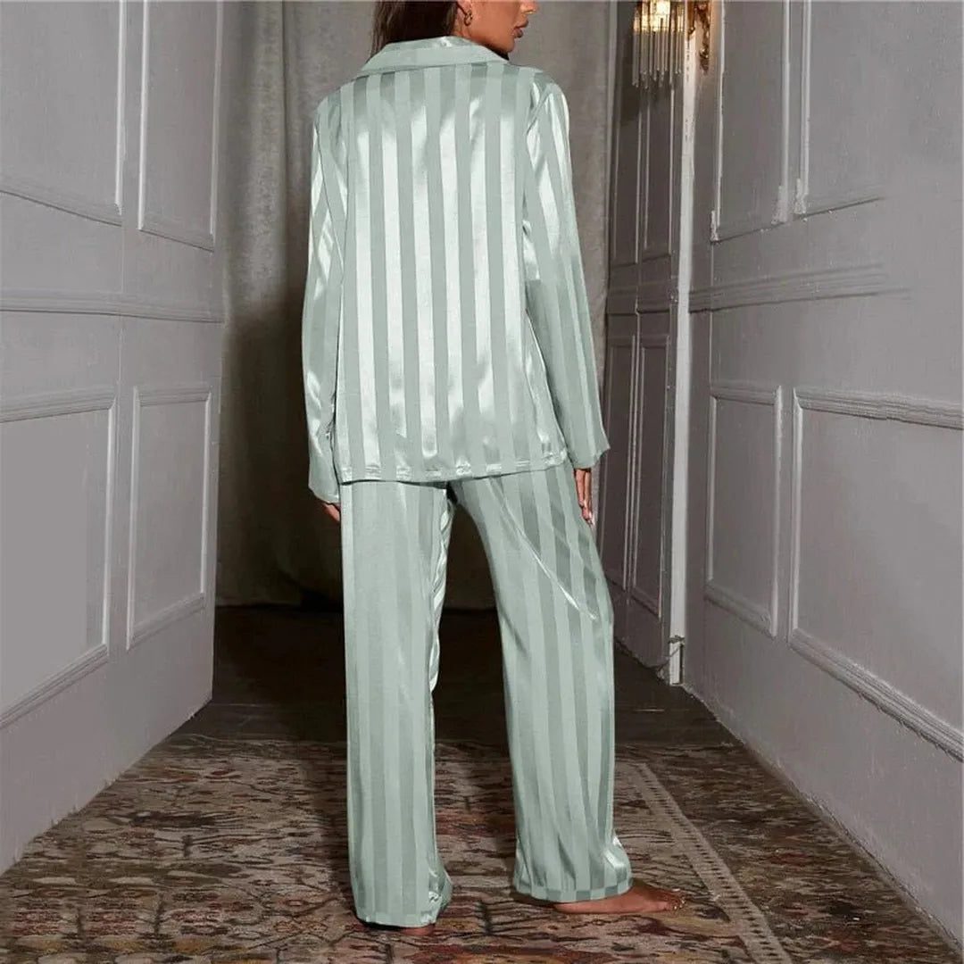 Sidonie | Gestreiftes Pyjama-Set mit Knopfleiste für Frauen