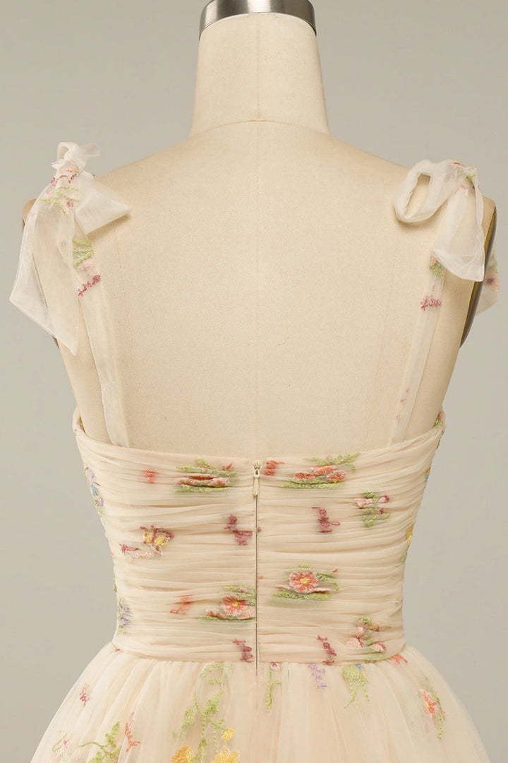 Suzy - Damen Tüllkleid mit Blumenstickerei für den Jahresabschlussball