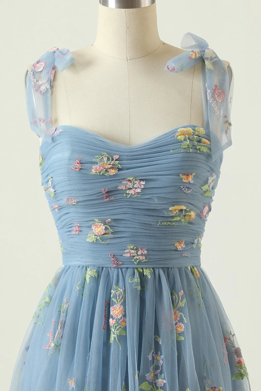 Suzy - Damen Tüllkleid mit Blumenstickerei für den Jahresabschlussball