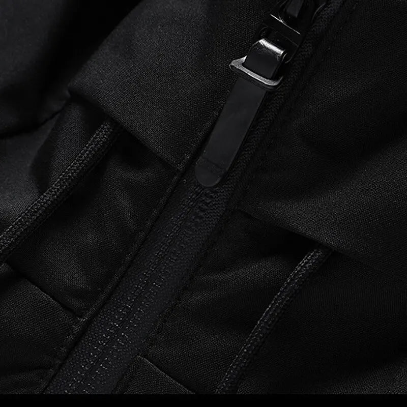 Winterjacke mit Kapuze für Herren mit Taschen und Kordel